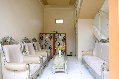 Reddoorz @ Dewanti Syariah Near Stasiun Tulungagung,,2 star