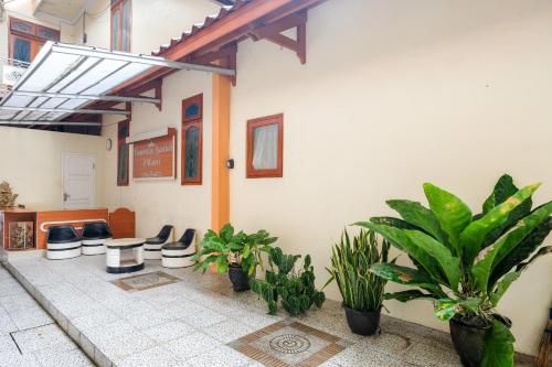 reddoorz dewanti syariah near stasiun tulungagung