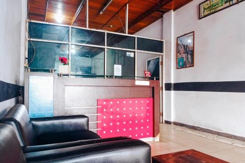 Reddoorz @ Hotel Island Bengkulu,,2 star