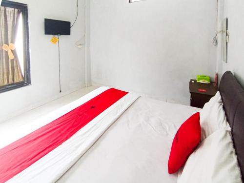 reddoorz at penginapan hello pacitan