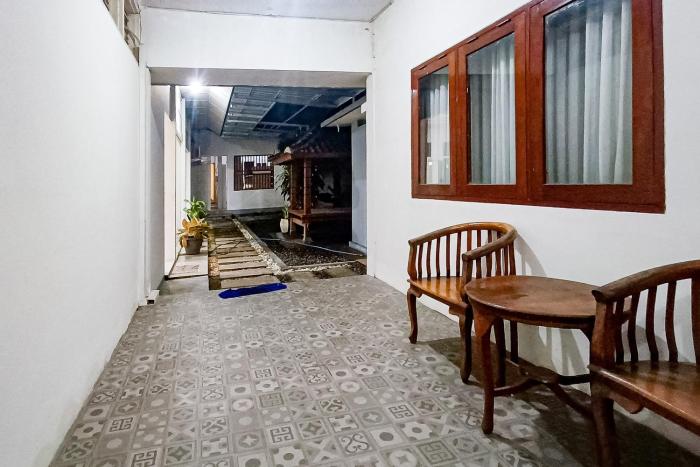 reddoorz rrr guesthouse mataram