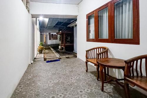 reddoorz rrr guesthouse mataram