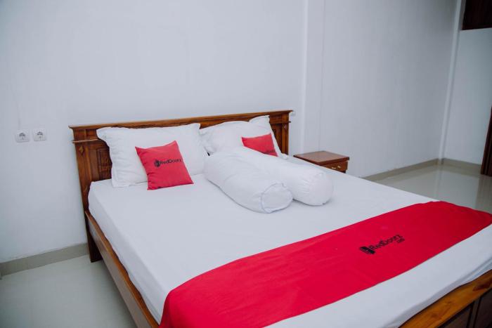 reddoorz villa bukit senyum lombok