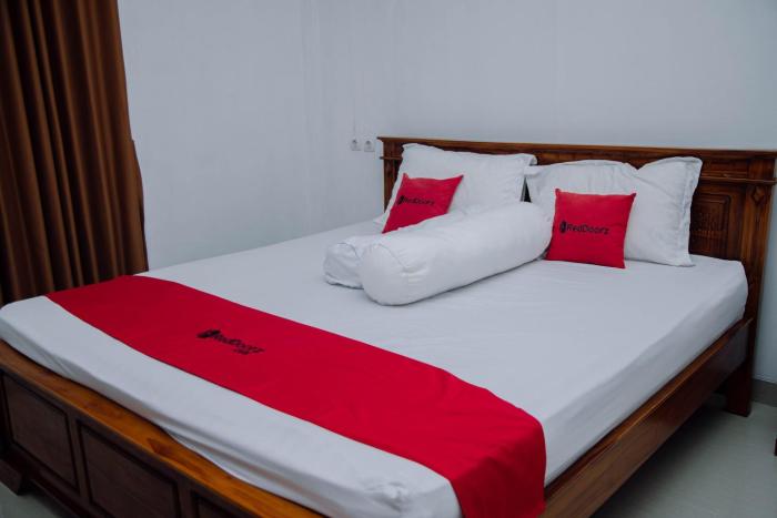 reddoorz villa bukit senyum lombok