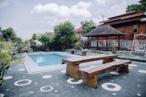 Reddoorz @ Villa Bukit Senyum Lombok,,2 star