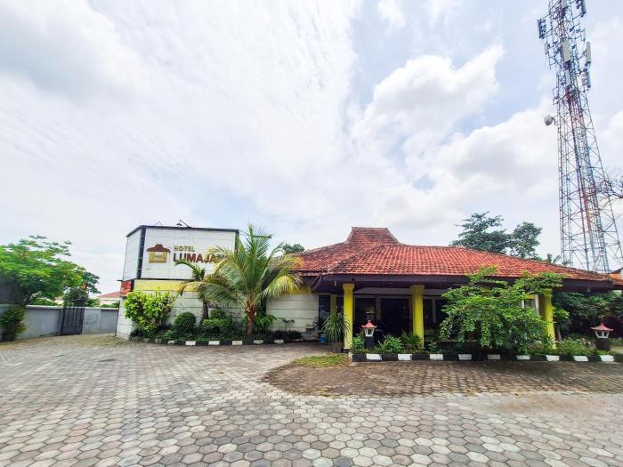 reddoorz near stadion semeru lumajang jawa timur