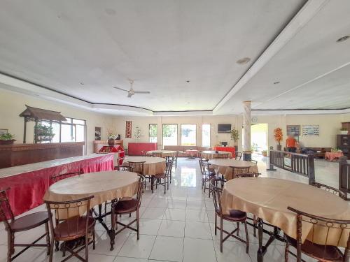 Reddoorz Near Stadion Semeru Lumajang Jawa Timur,,2 star