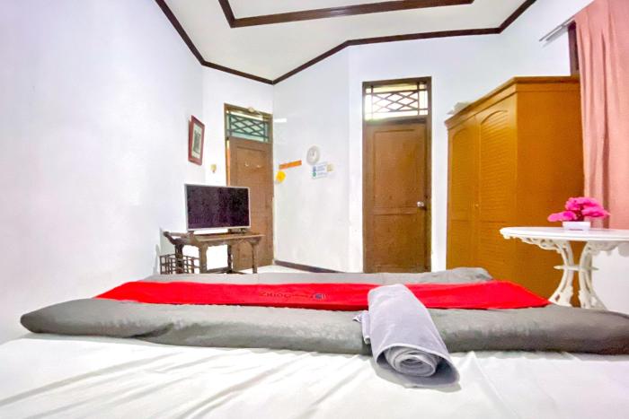reddoorz near taman bunga nusantara 2