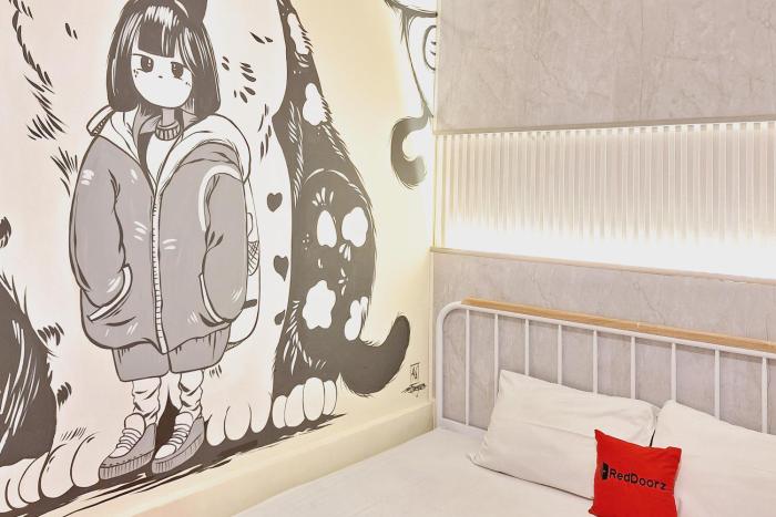 reddoorz victoria hotel near stasiun blitar