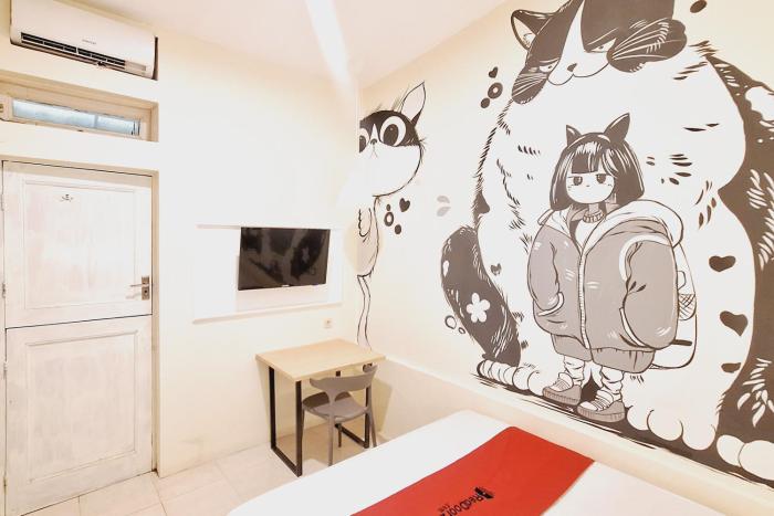 reddoorz victoria hotel near stasiun blitar