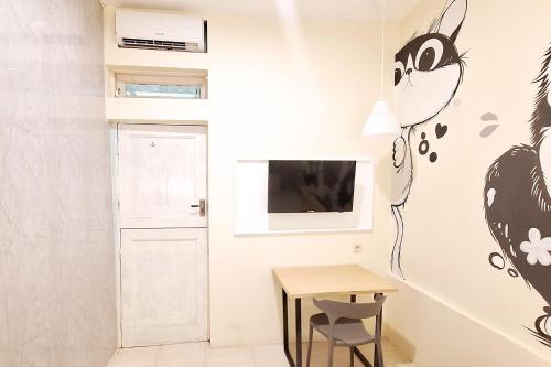 reddoorz victoria hotel near stasiun blitar