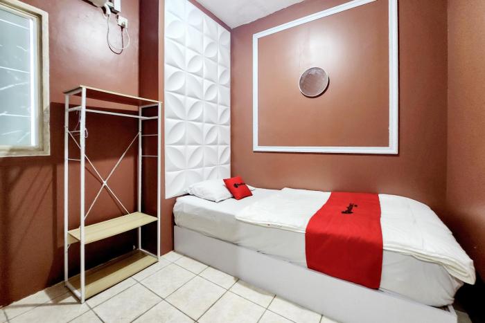 reddoorz premium near imperium superblok