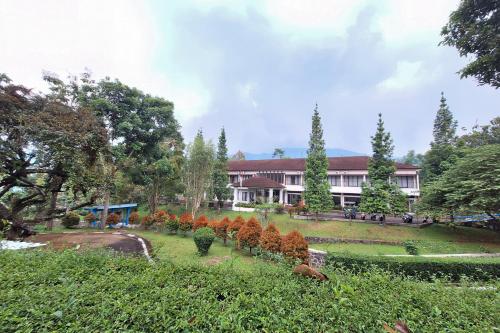 Reddoorz Resort @ Tridaya Cisarua Puncak,,2 star