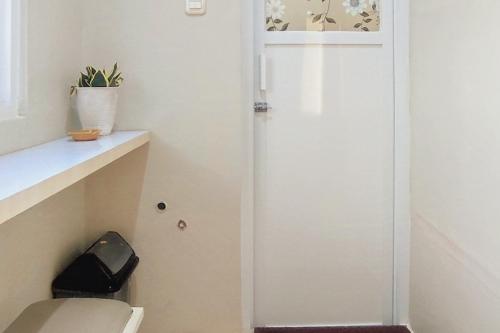 reddoorz syariah djaya guest house padang