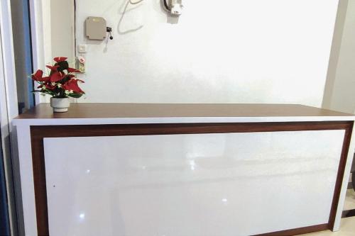 reddoorz syariah djaya guest house padang