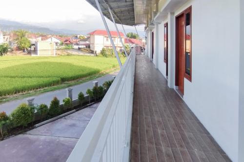 reddoorz syariah djaya guest house padang