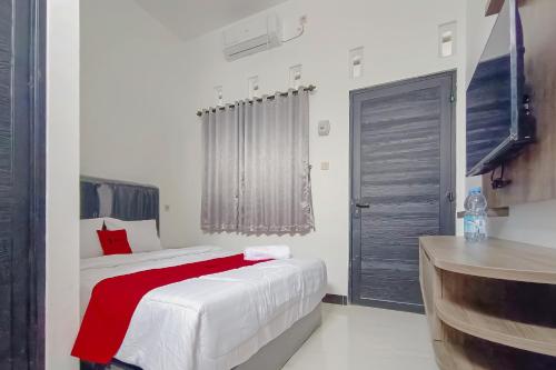 Reddoorz Syariah Near Rsud Kajen Pekalongan,,2 star