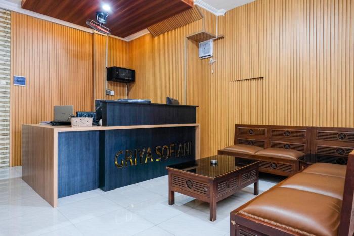 reddoorz syariah near stasiun gubeng 2