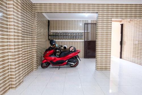 reddoorz syariah near stasiun gubeng 2