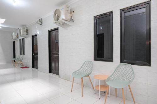 reddoorz syariah near stasiun gubeng 2