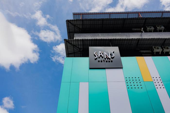 sans hotel sedana batam