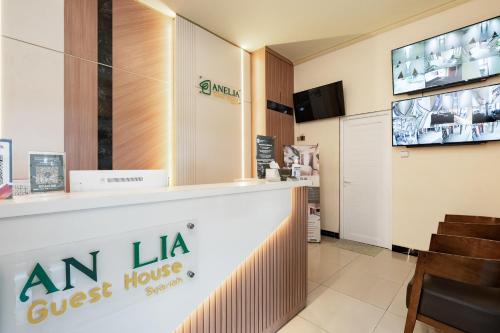 Urbanview Hotel Syariah Anelia 2 Samarinda By Reddoorz,,3 star