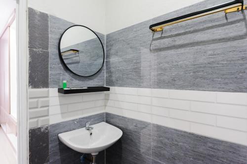 urbanview hotel ivoeira house lampung by reddoorz