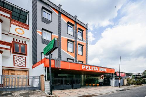 urbanview hotel pelita inn medan