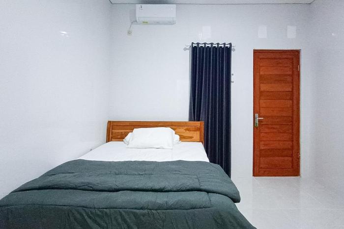 widi guest house near gwk mitra reddoorz