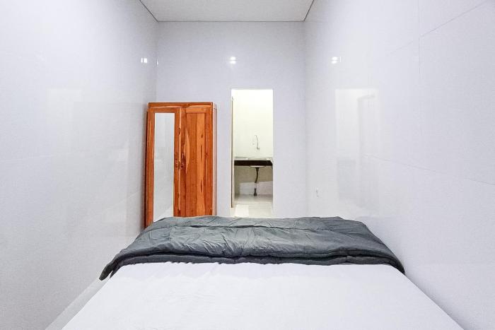 widi guest house near gwk mitra reddoorz