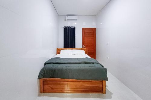 widi guest house near gwk mitra reddoorz