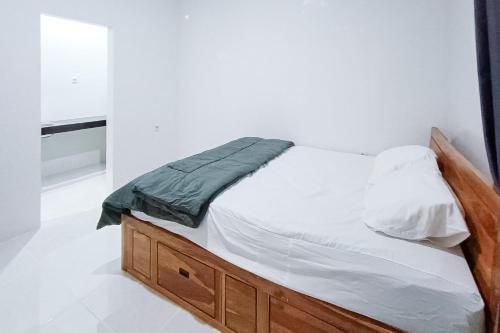 widi guest house near gwk mitra reddoorz