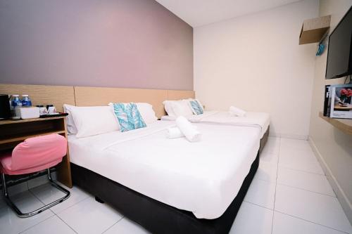 swing and pillows pj21 petaling jaya