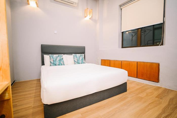 swing and pillows at 87 chulia st