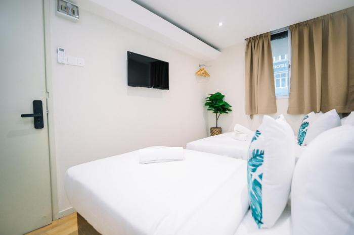 swing and pillows sungei wang bukit bintang