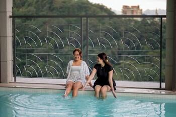 paxtonz mana mana suites kuala lumpur