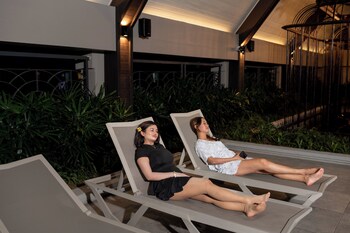 paxtonz mana mana suites kuala lumpur