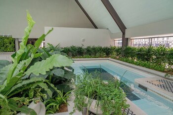 paxtonz mana mana suites kuala lumpur