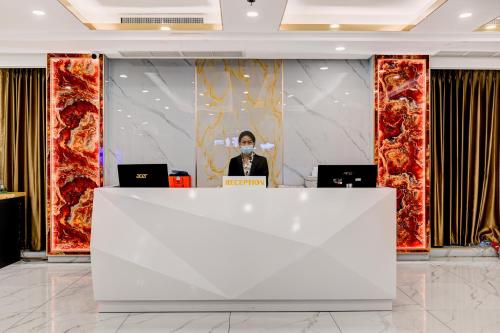 Dancenter Bangkok Travellers Hotel,,3 star