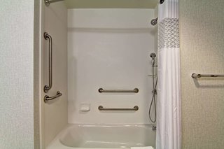 Hampton Inn & Suites Cincinnati-Downtown,Blue Ash>>Bellevue,3 star