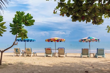 wyndham phuket airport