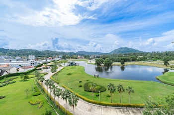 wyndham phuket airport