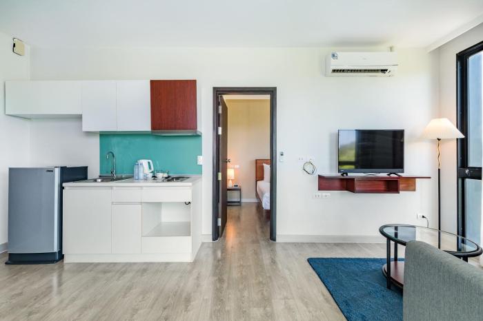 wyndham phuket airport