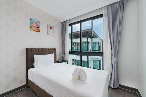 wyndham phuket airport