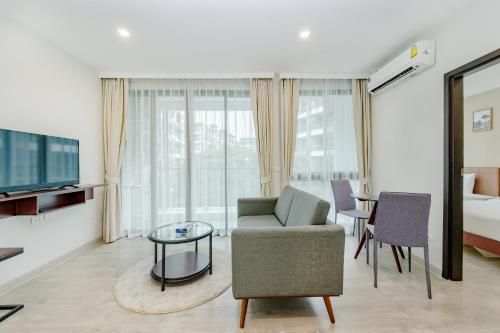wyndham phuket airport
