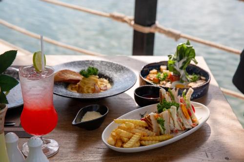 wyndham phuket airport