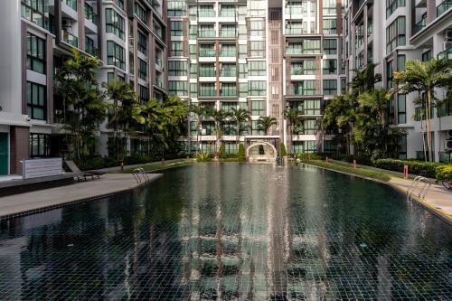wyndham phuket airport