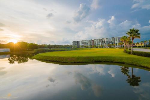 wyndham phuket airport
