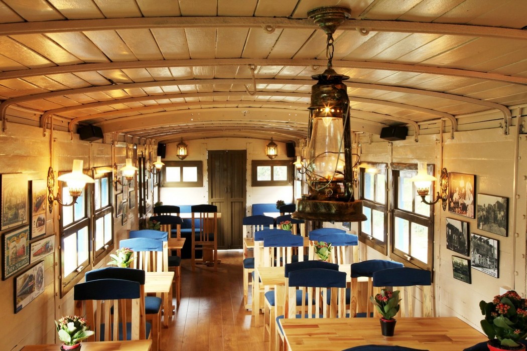 dalat train village