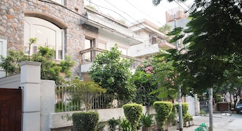 Prakash Kutir B&B,Delhi>>Defence Colony,3.5 star